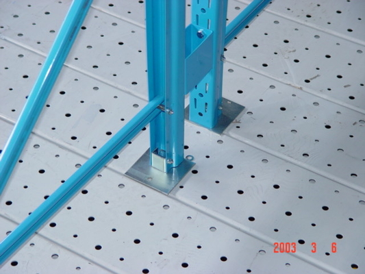 ประตูความปลอดภัย ระบบเตียงชั้น Mezzanine ชั้นสามสําหรับโครงการรถยนต์ Toyota