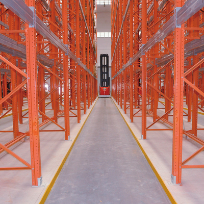 VNA Rack ช่องทางแคบมาก ช่องทางหนัก VNA Pallet Racking ช่องคลังสินค้า ช่องเก็บสินค้า พร้อมรถยกสามทาง