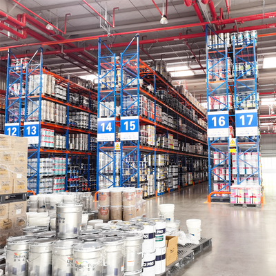 VNA Rack ช่องทางแคบมาก ช่องทางหนัก VNA Pallet Racking ช่องคลังสินค้า ช่องเก็บสินค้า พร้อมรถยกสามทาง