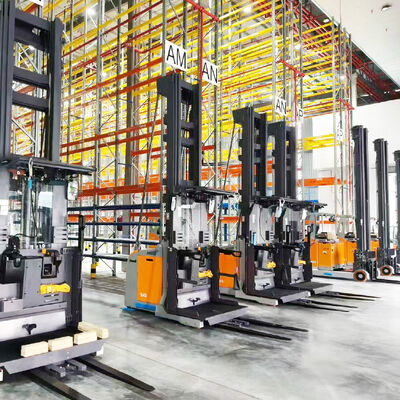 VNA Rack ช่องทางแคบมาก ช่องทางหนัก VNA Pallet Racking ช่องคลังสินค้า ช่องเก็บสินค้า พร้อมรถยกสามทาง