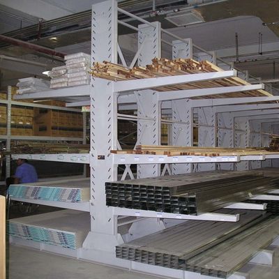 ระบบแร็ค Cantilever Racking แบบยาวพร้อมแขนยื่น