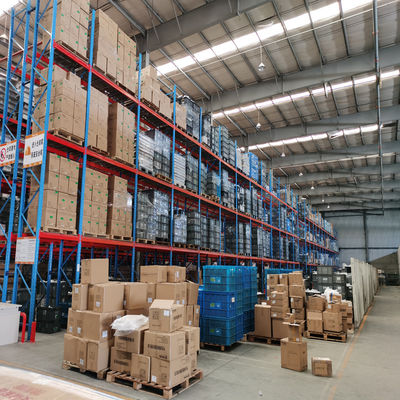 โรงงานใช้งานหนัก โลหะชั้นวาง Q235 เหล็ก ความกว้าง 1400mm