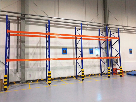 โลหะ Heavy Duty Pallet Racking ความกว้าง 1400 มม ปรับแต่งหลายชั้น