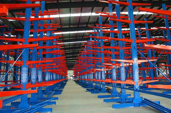 ระบบแร็ค Cantilever Racking แบบยาวพร้อมแขนยื่น