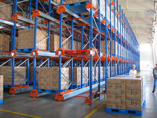 รถรับส่งวิทยุควบคุมระยะไกลแบบไร้สายที่ดึง 1000 - 1500Kg กำลังโหลด