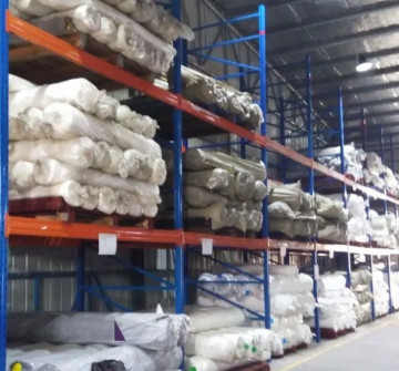 แท่นวางสินค้าโลหะสำหรับงานอุตสาหกรรมหนักสำหรับเก็บผ้า 500 - 4000 KGS/Layer