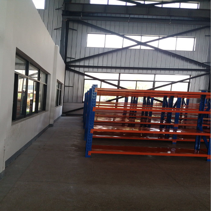 ชั้นวางของขนาดกลาง ISO9001 800 กก. ต่อชั้น Longspan ชั้นวาง ระบบ